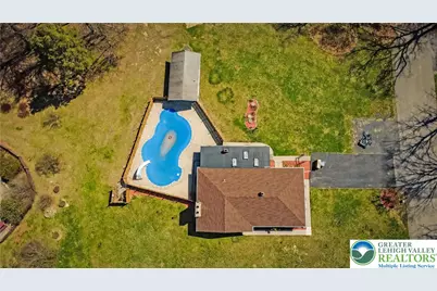 90 Timberlane Drive, Washington Twp, PA 18013 - Photo 3