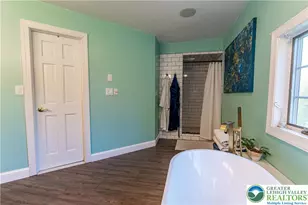 4260 Farmersville Ct, Bethlehem Township, PA 18045 - Photo 35