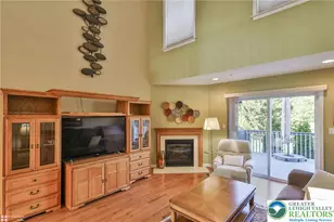 2602 Sapphire Ln, Bethlehem Township, PA 18020 - Photo 9
