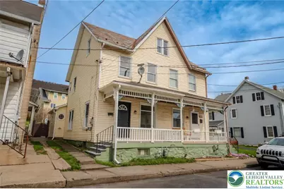 727 William Street, Pen Argyl Boro, PA 18072 - Photo 1