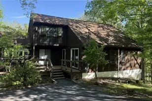 5375 Woodbridge Dr, Lehman Twp, PA 18324 - Photo 3