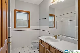 2506 Red Fox Ln, Stroud Twp, PA 18360 - Photo 15