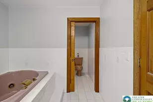 2506 Red Fox Ln, Stroud Twp, PA 18360 - Photo 35