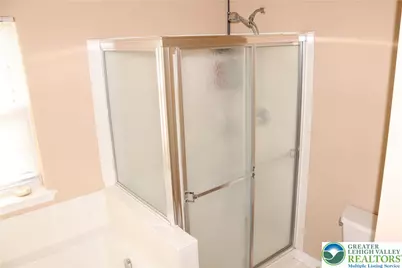 1035 Jervin Court, South Whitehall Township, PA 18104 - Photo 19