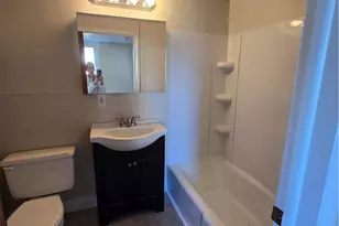 11 Columbus St, Roseto Boro, PA 18013 - Photo 13