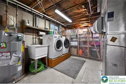 2953 Parkview Lane, Salisbury Township, PA 18103 - Photo 49