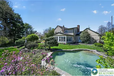 2953 Parkview Lane, Salisbury Township, PA 18103 - Photo 3