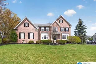 6819 Radcliffe Ct, Lower Macungie Township, PA 18062 - Photo 3