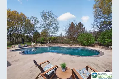 6819 Radcliffe Court, Lower Macungie Township, PA 18062 - Photo 5