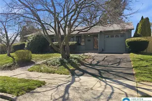 1621 Lenox Ave, Bethlehem, PA 18018 - Photo 1