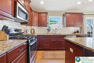 1611 Abigail Ln, South Whitehall Township, PA 18104 - Photo 15