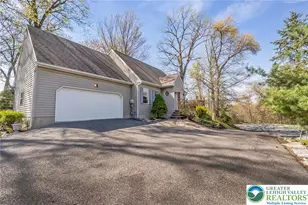 631 Bishops Pl, Lehigh Township, PA 18067 - Photo 7