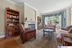 2304 Hollow View Dr, Easton, PA 18040 - Photo 9