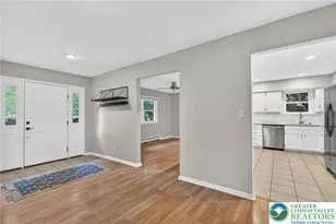 1189 Bluestone Dr, Hanover Twp, PA 18017 - Photo 9