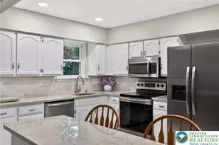1189 Bluestone Dr, Hanover Twp, PA 18017 - Photo 17
