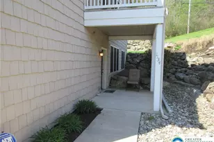 1134 Meadow Lark Way, Bethlehem City, PA 18015 - Photo 3