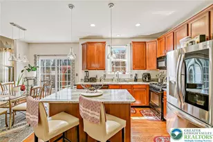 2560 Country Top Trail, Bethlehem City, PA 18020 - Photo 7