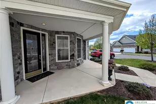 4362 Founders Dr, Upper Saucon Township, PA 18034 - Photo 3