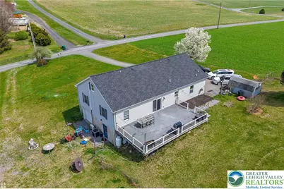 8738 Cardinal Road, Lynn Township, PA 18066 - Photo 3