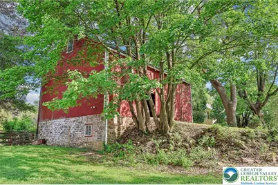 8893 Longswamp Road, Lower Macungie Township, PA 18011 - Photo 39