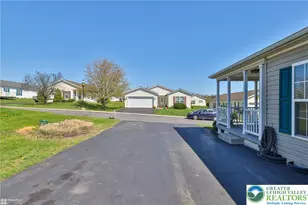 678 Kykuit Pl, Forks Twp, PA 18040 - Photo 3