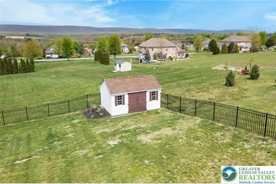 208 E Dell Road, Bushkill Twp, PA 18014 - Photo 33