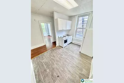 122 N 8th Street #B, Allentown City, PA 18101 - Photo 3