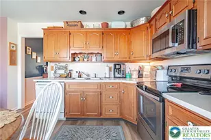 4617 N Hedgerow Dr, Lower Macungie Township, PA 18103 - Photo 7