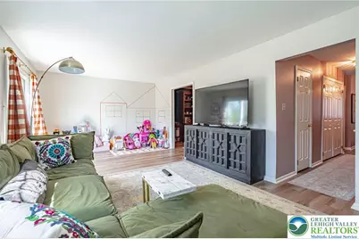 4617 N Hedgerow Drive, Lower Macungie Township, PA 18103 - Photo 13