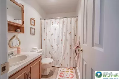 4617 N Hedgerow Drive, Lower Macungie Township, PA 18103 - Photo 23