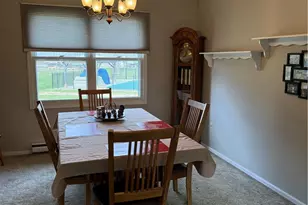 4266 Chestnut Dr, Lehigh Township, PA 18088 - Photo 11