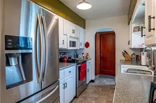 243 E Prospect St, Nazareth Boro, PA 18064 - Photo 11