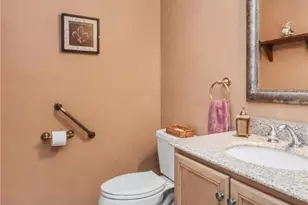 2132 Lexington Ave, Bethlehem City, PA 18017 - Photo 21