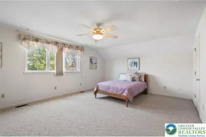 2504 Rolling Green Drive, Lower Macungie Township, PA 18062 - Photo 19