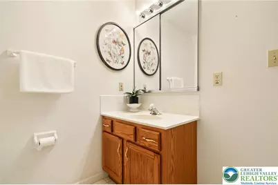 2504 Rolling Green Drive, Lower Macungie Township, PA 18062 - Photo 21
