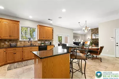 5925 Robin Lane, Upper Saucon Township, PA 18036 - Photo 13