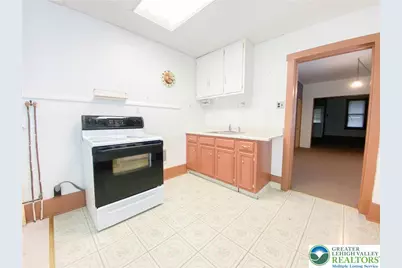 326 Lehigh Avenue, Palmerton Boro, PA 18071 - Photo 5