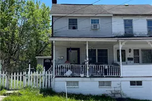 4 Andrewsville St, Lansford, PA 18232 - Photo 1