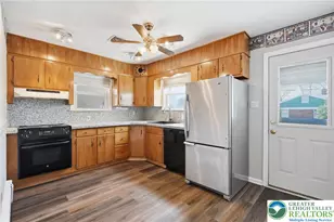 1704 Lincoln St, Bethlehem City, PA 18017 - Photo 9