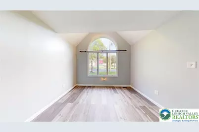 815 E Emmaus Avenue, Salisbury Township, PA 18103 - Photo 33
