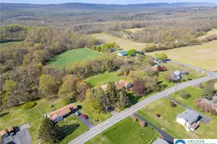 976 Ridge Rd, Upper Mt Bethel Twp, PA 18013 - Photo 71