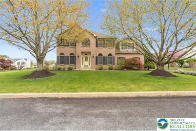 1785 Clarendon Drive, Forks Twp, PA 18040 - Photo 3
