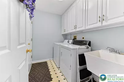 353 Beaver Run Drive, Bushkill Twp, PA 18064 - Photo 7