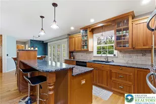 3875 Gloucester Pl, Bethlehem Township, PA 18020 - Photo 5