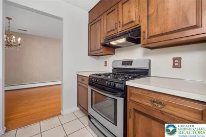 1424 Oak Drive, Lower Macungie Township, PA 18062 - Photo 17