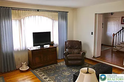 1812 Elmhurst Drive, Whitehall Township, PA 18052 - Photo 5