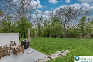 221 Craig Ave, Bethlehem City, PA 18018 - Photo 5