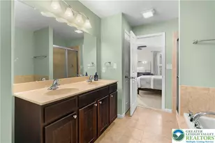 9701 Viceroy Ln, Upper Macungie Township, PA 18031 - Photo 17