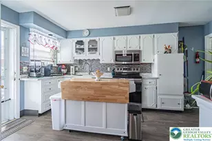 2040 W Allen St, Allentown City, PA 18104 - Photo 9