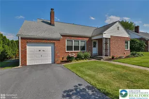 14 Spruce St, Emmaus Boro, PA 18049 - Photo 3